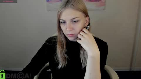 Snapshot of sabrina_moun chatting on 09-11-25, 01:17 sabrina_moun online show from 09-11-25, 01:17