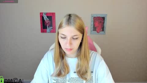 Snapshot of sabrina_moun chatting on 09-13-25, 01:05 sabrina_moun online show from 09-13-25, 01:05