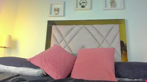 Snapshot of sabrina_xoxos chatting on 05-05-26, 12:24 Valery 3 online show from 05-05-26, 12:24
