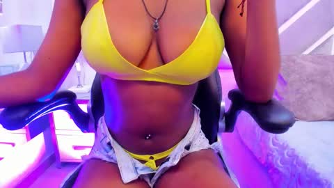 SabrinnaBrownn online show from 10-17-25, 07:00