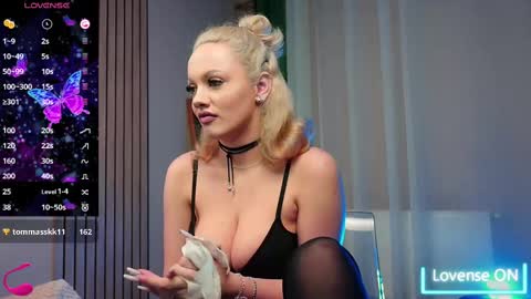 SabrinaJade online show from 03-12-25, 10:48