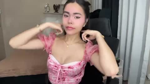 Snapshot of sabrinamadonna54 chatting on 06-13-26, 12:36 sabrinamadonna54 online show from 06-13-26, 12:36