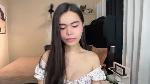 Snapshot of sabrinamadonna54 chatting on 06-17-26, 08:43 sabrinamadonna54 online show from 06-17-26, 08:43