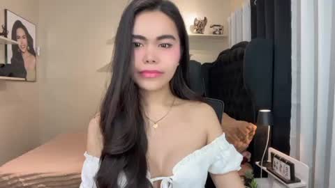 Snapshot of sabrinamadonna54 chatting on 06-18-26, 09:47 sabrinamadonna54 online show from 06-18-26, 09:47