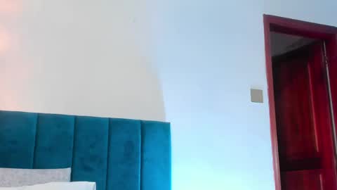 Snapshot of sabrinawarren_ chatting on 05-28-26, 01:25 Sabrina Warren online show from 05-28-26, 01:25