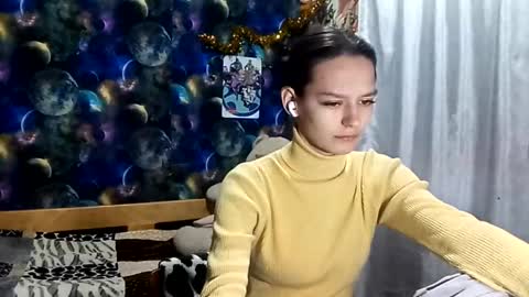 Adele online show from 04-18-26, 08:29