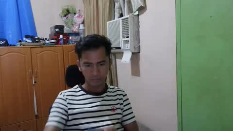 Snapshot of sachu01 chatting on 04-06-26, 04:46 Sachu01 online show from 04-06-26, 04:46