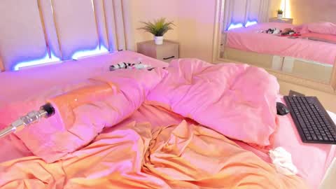 Snapshot of saekohofman chatting on 02-16-25, 10:21 Mara online show from 02-16-25, 10:21