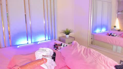 Snapshot of saekohofman chatting on 02-20-25, 07:23 Mara online show from 02-20-25, 07:23