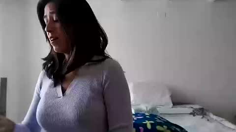 Snapshot of sahana_ashika chatting on 10-17-25, 03:58 Sahana Ashika online show from 10-17-25, 03:58