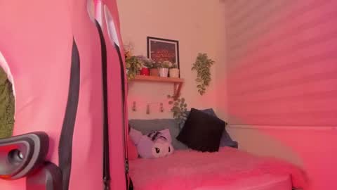 Snapshot of saharayumm chatting on 02-25-25, 09:02 saharayumm online show from 02-25-25, 09:02