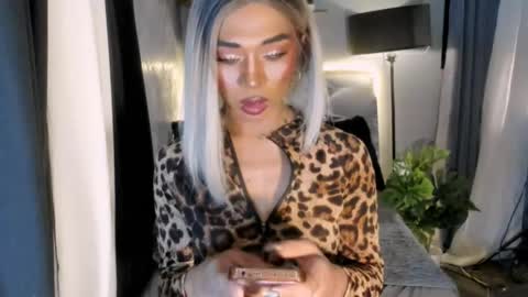 sahayafox online show from 04-22-26, 06:42