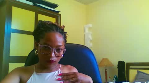 Snapshot of saida472627 chatting on 12-05-25, 12:03 saida472627 online show from 12-05-25, 12:03
