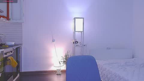 Sofia online show from 04-18-26, 01:53