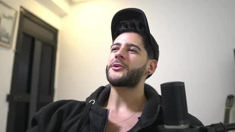 saimon  online show from 10-22-25, 08:19