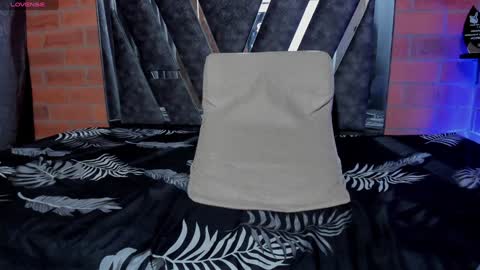 sainix_ online show from 12-28-24, 03:47