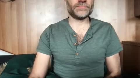 Snapshot of saint009 chatting on 02-20-25, 09:22 saint009 online show from 02-20-25, 09:22