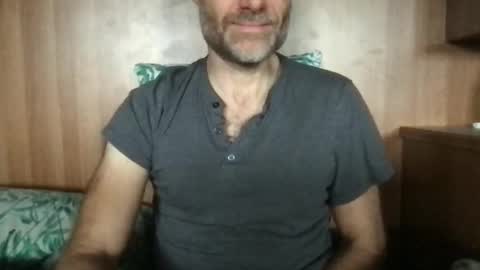 Snapshot of saint009 chatting on 10-16-25, 10:05 saint009 online show from 10-16-25, 10:05