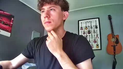 Snapshot of saint_nott chatting on 11-16-25, 01:28 saint_nott online show from 11-16-25, 01:28