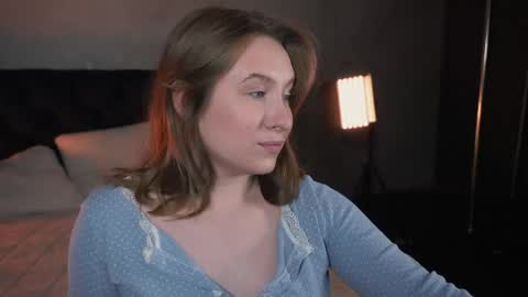 Snapshot of saint_trisha chatting on 05-12-26, 08:28 Trisha online show from 05-12-26, 08:28
