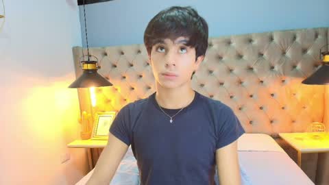 Santi online show from 04-07-26, 12:27