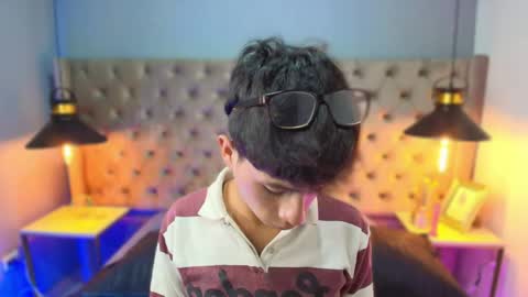 Snapshot of saintdangelo chatting on 05-04-26, 12:56 Santi online show from 05-04-26, 12:56