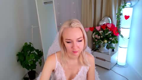 Snapshot of sakura_bb_ chatting on 02-08-26, 07:12 Audrey online show from 02-08-26, 07:12