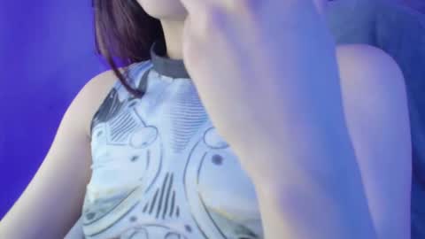 Sakura Moss online show from 10-19-25, 05:30