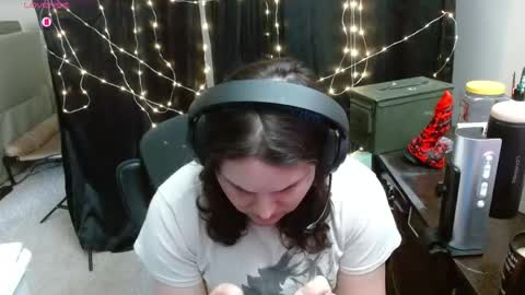 salacious_bunny online show from 04-11-26, 07:51