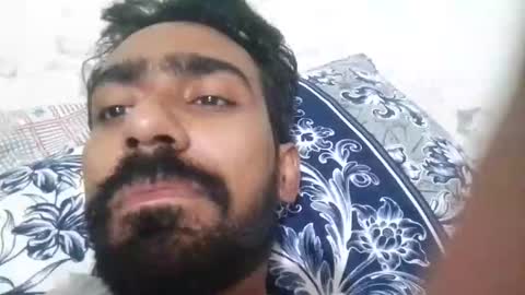 Snapshot of saleem503554 chatting on 10-12-25, 10:53 saleem503554 online show from 10-12-25, 10:53