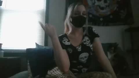 Snapshot of salem_veil chatting on 03-01-26, 11:07 Salem Veil online show from 03-01-26, 11:07