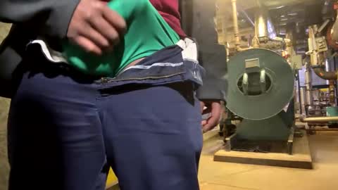 Snapshot of salgozzi chatting on 03-08-25, 04:39 Cum Hanks online show from 03-08-25, 04:39