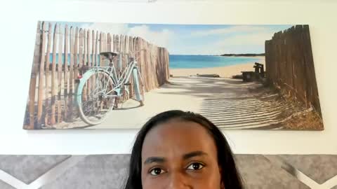 Snapshot of sally_noak chatting on 05-20-26, 12:22 Sally online show from 05-20-26, 12:22