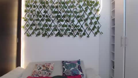 Snapshot of salome_010 chatting on 09-11-25, 12:38 Salome online show from 09-11-25, 12:38