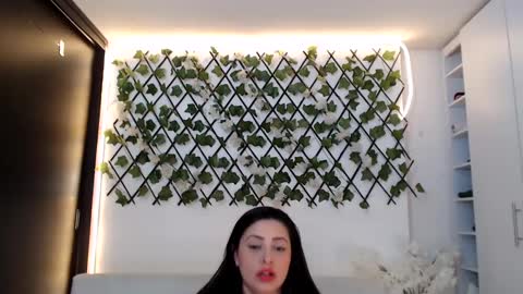 Snapshot of salome_010 chatting on 09-16-25, 02:29 Salome online show from 09-16-25, 02:29