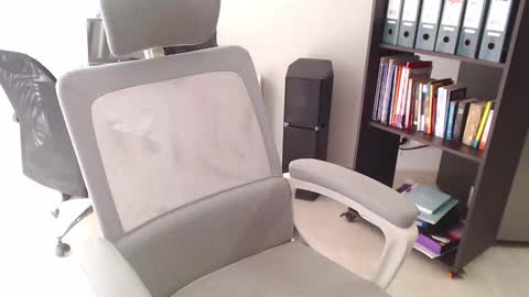 Snapshot of salome_010 chatting on 10-10-25, 02:05 Salome online show from 10-10-25, 02:05
