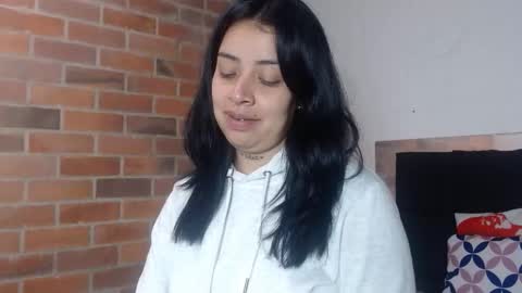   online show from 12-05-25, 04:25