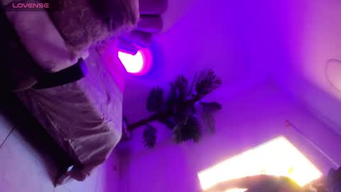 Snapshot of salome_saenz666 chatting on 07-15-26, 06:46 salome_saenz666 online show from 07-15-26, 06:46