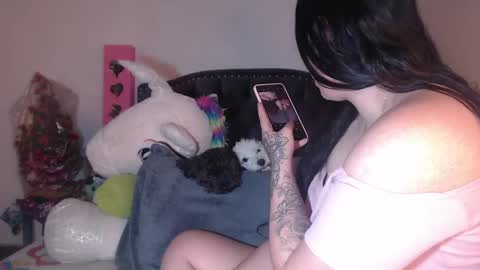 yenny online show from 02-05-25, 04:06