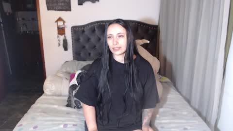 Snapshot of salomefox2 chatting on 07-01-26, 05:31 yenny online show from 07-01-26, 05:31