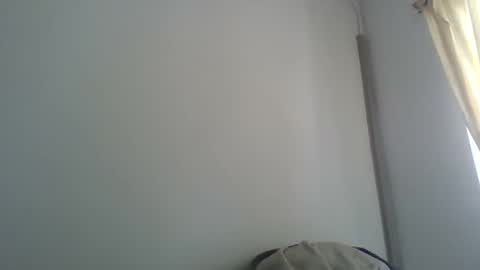 Snapshot of salomoon23 chatting on 05-23-26, 06:56 INSTAGRAM luis1pedraza online show from 05-23-26, 06:56