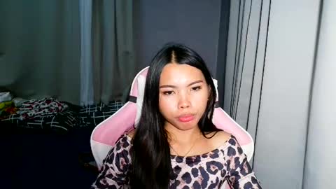 Snapshot of salted_charamel chatting on 06-17-26, 04:52 Marah online show from 06-17-26, 04:52