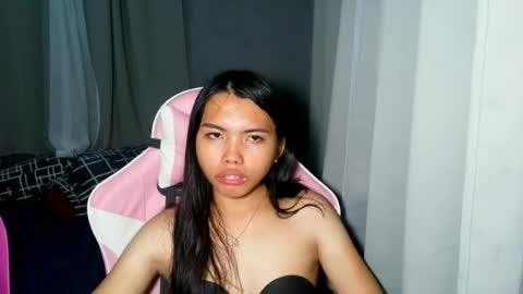 Snapshot of salted_charamel chatting on 06-28-26, 07:53 Marah online show from 06-28-26, 07:53