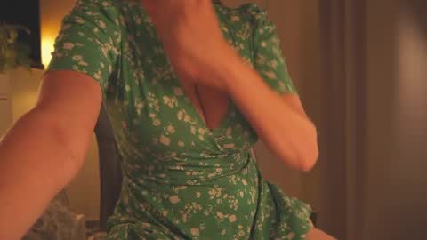 Snapshot of saltedhoney chatting on 05-11-26, 07:44 IsaBella- online show from 05-11-26, 07:44