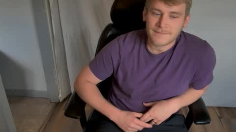 Snapshot of saltedsailor9 chatting on 11-13-25, 08:41 SaltedSailor online show from 11-13-25, 08:41