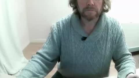 Snapshot of saltimbanquier chatting on 12-19-24, 02:13 Saltimbanquier Salt ou Banquier online show from 12-19-24, 02:13