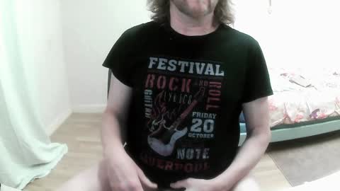 Snapshot of saltimbanquier chatting on 02-08-25, 08:53 Saltimbanquier Salt ou Banquier online show from 02-08-25, 08:53