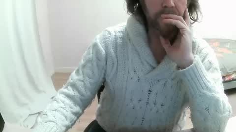 Snapshot of saltimbanquier chatting on 02-11-25, 12:37 Saltimbanquier Salt ou Banquier online show from 02-11-25, 12:37