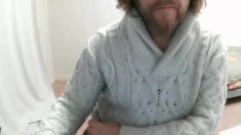 Snapshot of saltimbanquier chatting on 02-13-25, 01:05 Saltimbanquier Salt ou Banquier online show from 02-13-25, 01:05