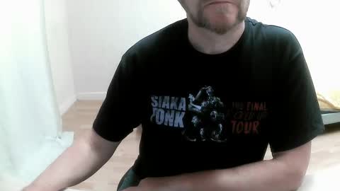 Snapshot of saltimbanquier chatting on 09-18-25, 12:40 Saltimbanquier Salt ou Banquier online show from 09-18-25, 12:40